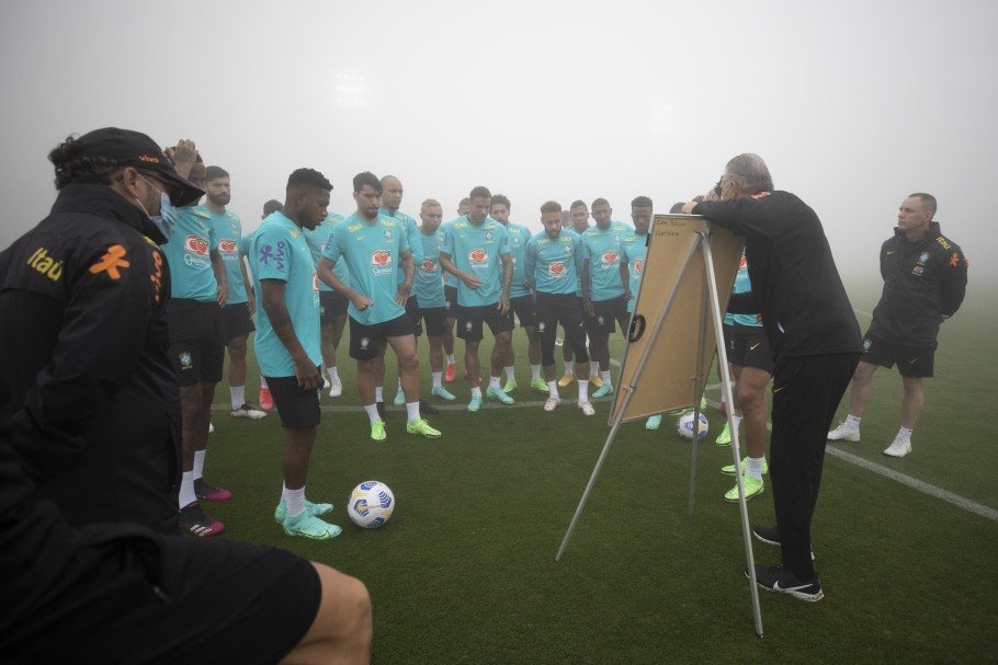 Clube x Seleção: quais as diferenças do trabalho de análise de desempenho?