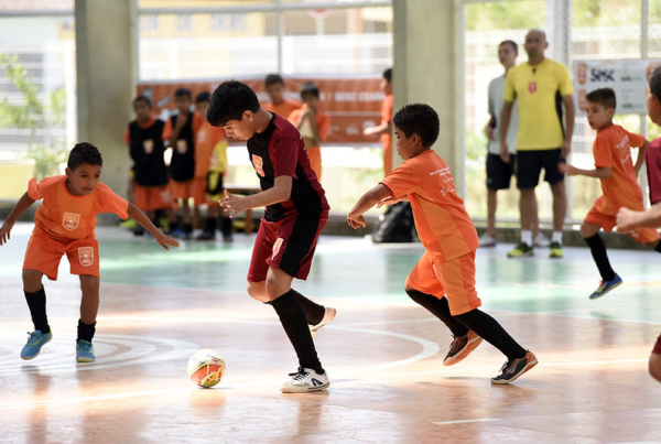 Formação esportiva integrada: O papel do futsal e das vivências multidesportivas na construção do Futebolista Brasileiro