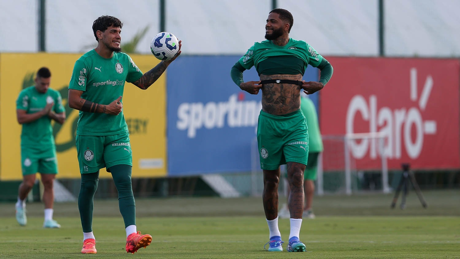 O papel da tecnologia na prescrição de treinos e monitoramento de carga no futebol