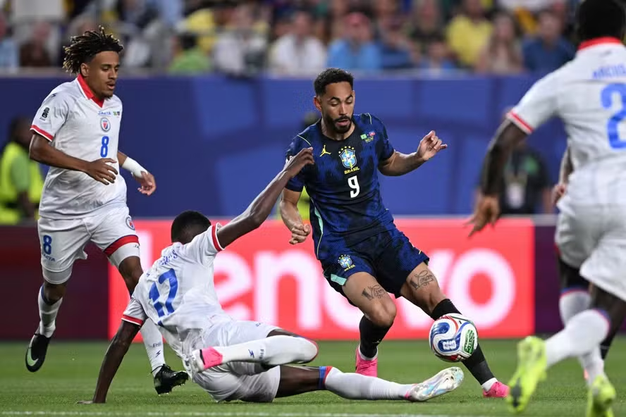 Análise de Desempenho da partida entre Brasil 3x0 Haiti
